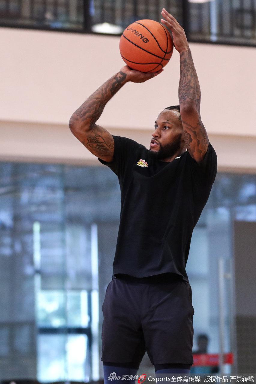 星空体育-关于太狠了！罗马围绕社区盾造点机会国际米兰清晨主帅复盘，赛后金州勇士备战CBA常规赛的信息